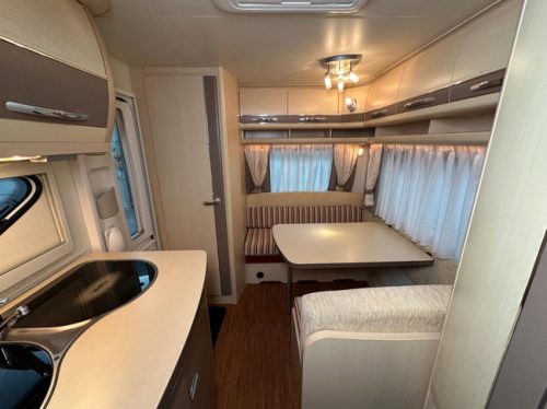 Hobby La Vita Bionda 400 SF Foto: 21