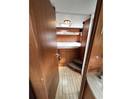 Pilote Explorateur G 741 Transverse bed/Pull-down bed/Alde/2012 photo: 19