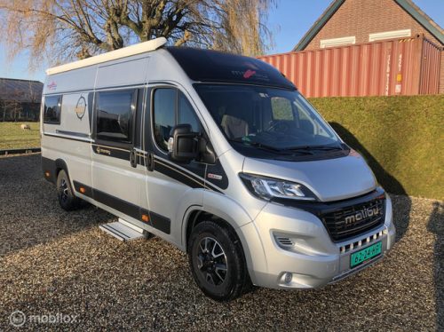 Carthago Malibu 640 Charming GT-Sky-View 160-HP Euro6 Camper van with Single beds Top-Condition!