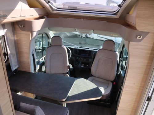 Knaus Van TI 650 MEG 4x4 AUTOMAAT 177 PK Foto: 3