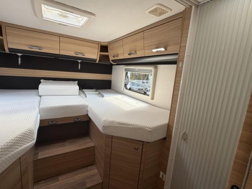 Autocaravana Dethleffs Advantage Edition T 7051 Camas Individuales Panel Solar Suspensi&oacute;n Neum&aacute;tica Bearlock foto: 18