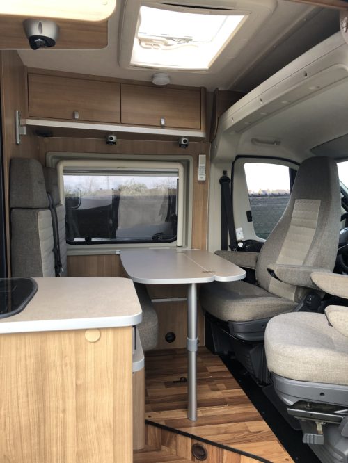 Hymer Yellowstone 649 SINGLE BEDS photo: 26