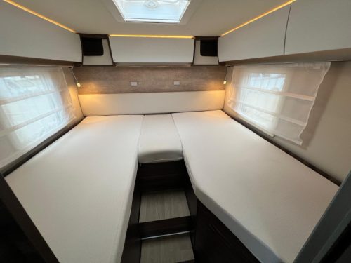 Laika Ecovip 3019 L automaat enkele bedden  foto: 2