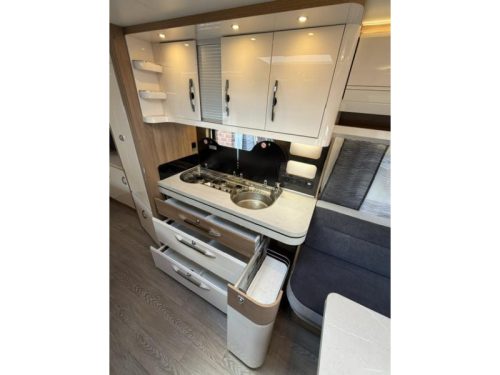 Hobby Excellent 560 WFU Incl. Mover and Awning photo: 14