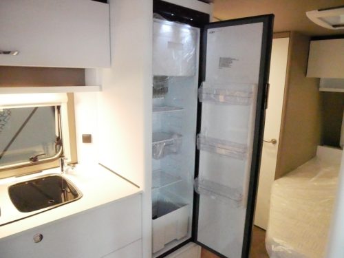 Dethleffs C'Go 495 FR FREE mover and awning photo: 5
