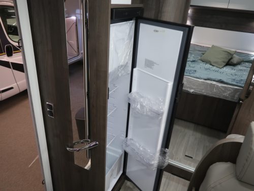 Benimar Cocoon 496 QUEENS BED Foto: 14