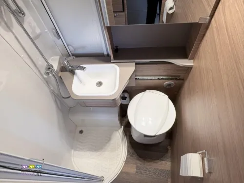 Weinsberg CaraCompact Suite 640 MEG photo: 12