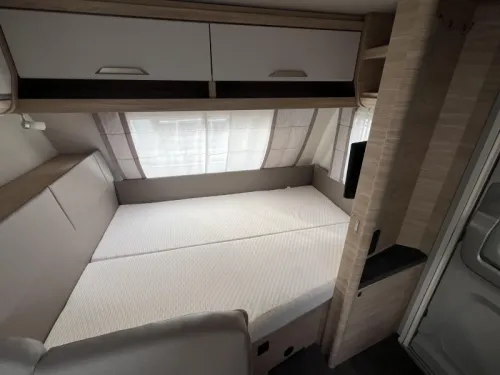 Knaus Sudwind 580 QS Rangierhilfe, Etagenbett, Radio,  Foto: 4