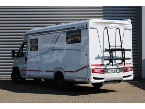 LMC Cruiser 646 V Single Beds Fiat 140HP photo: 3