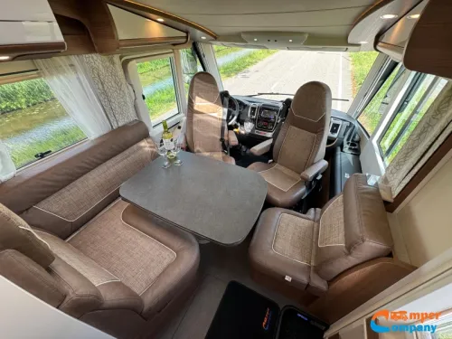 Carthago C-Compactline 144 I Single beds / Automatic photo: 2