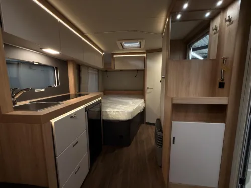 Knaus Sport Platinum 450 FU +Fu&szlig;bodenheizung+1700kg  Foto: 4