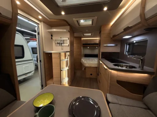 Knaus Sudwind Black Selection 500 FU 1800KG+Boden+Franz&ouml;sisches Bett  Foto: 6