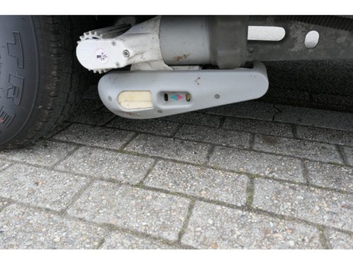Eriba Nova Light 425 mit Rangierhilfe und Vorzelt Foto: 5