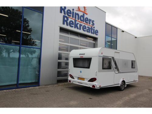 Knaus Sport 450 FU Awning Walker, Mover, photo: 2