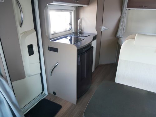 Etrusco (Laika) T5900 FB, Compact 6 Meter, French bed photo: 11