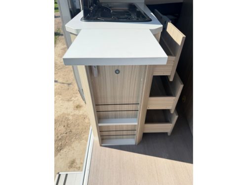 Adria Twin Plus 600 Fourgon am&eacute;nag&eacute; / Lithium / Solar / Convertisseur / 2 ans de garantie / photo : 7