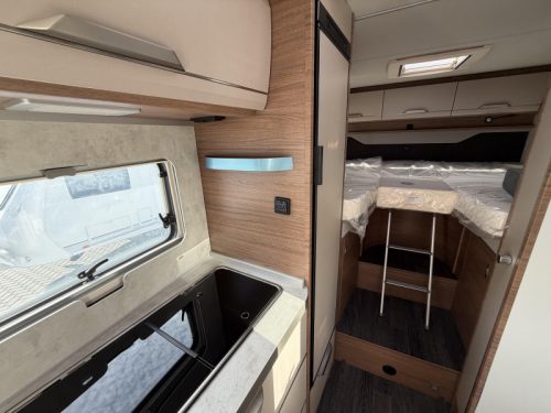 Knaus Van TI Vansation 650 MEG Compact / L-Sitz Foto: 5