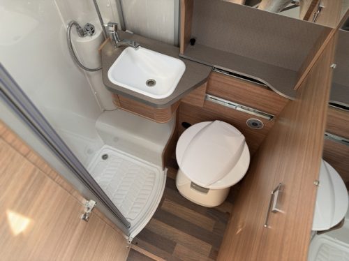 Weinsberg Caracompact 600 MEG Pepper Black Foto: 22