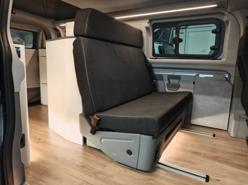 Ford Nugget L2 Plus Titanium 170PS A8 AUT Foto: 2