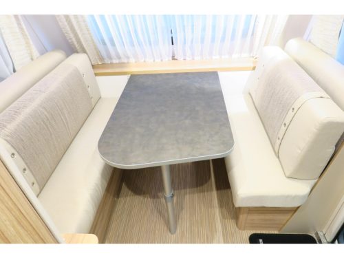 Eriba Nova Light 442 VLOERVERW.+MOVER+VOORTENT Foto: 10