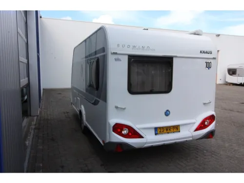 Knaus Sudwind Silver Selection 420 QD Rangierhilfe Thule 6300 Vorzelt Foto: 3