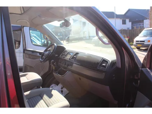 Volkswagen California Ocean T6 photo: 9