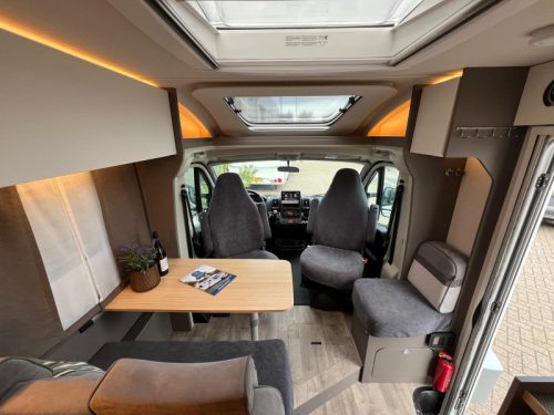 LMC Tourer 660 T Single beds, E&P, Air conditioning photo: 12