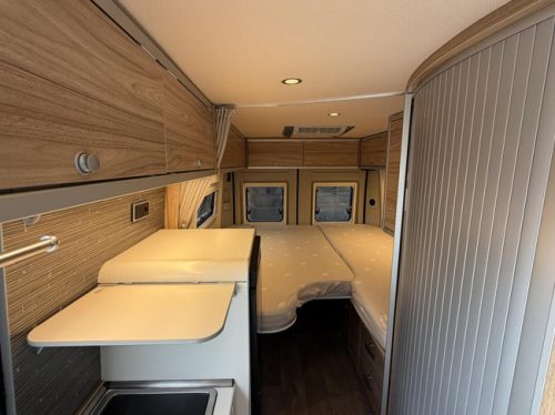 Hymer Yellowstone Cross-Over 180PK 9T-Automaat Enkele Bedden Zonnepanelen foto: 19