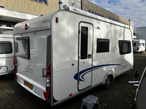 B&uuml;rstner Averso Fifty 450 TS Mover en luifel  foto: 1