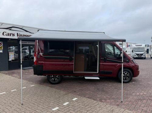 Carthago Malibu 540 DB 177 PS sehr kompakter Kastenwagen 9-Gang-Automatik Querbett Goldschmitt Luftfederung niedriges Bett Markise Fliegengittert&uuml;r Remis Foto: 3