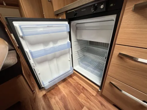 Knaus Sudwind 500 FDK Auvent Unico, Moustiquaire de porte, photo : 11