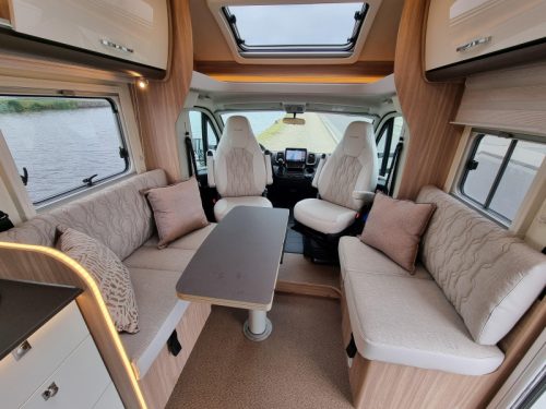 B&uuml;rstner Limited T 727 G  photo: 14