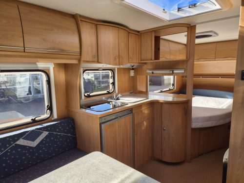 B&uuml;rstner Ventana 460 TS Mover-Awning with front wall photo: 8