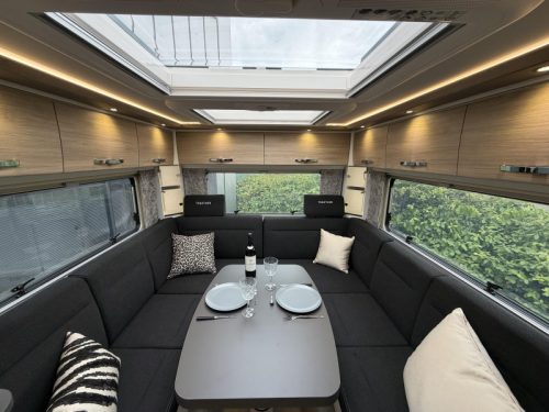 Frankia F-Line 740 PLUS U-shaped dinette Single beds Air conditioning photo: 18