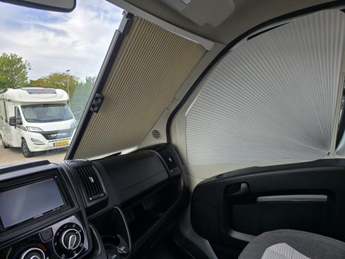 Adria Twin Supreme 640 SLB 2x Airco Omvormer Lithium  foto: 19