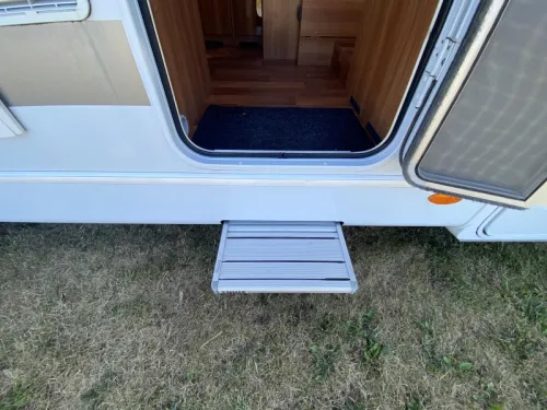 Dethleffs Magic Edition 7151 EB single beds + pop-top roof  photo: 20