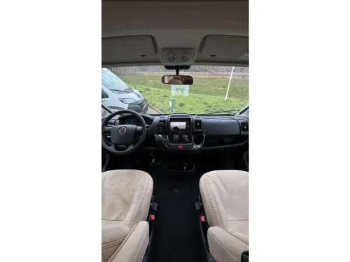 Carado T 132 Hymer group photo: 17