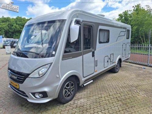 Hymer Exsis-I 580 PURE SINGLE BED 214CM + POP-TOP BED photo: 1