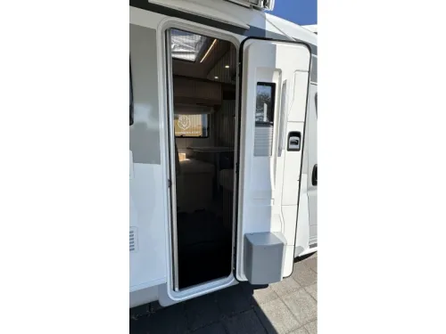 LMC Cruiser V 646 G 70jr Jubileum-Autom-NAVI  photo: 11