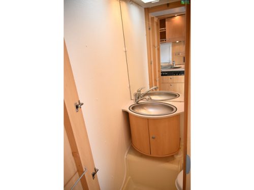 Dethleffs Camper 470V foto: 18