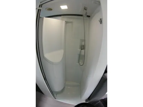 Adria Supreme 640 SLB Single beds, panorama. photo: 16