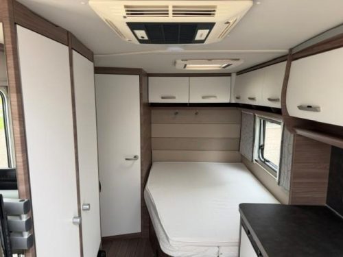 Knaus Sport Silver Selection 500 UF mover airco pano awning photo: 10