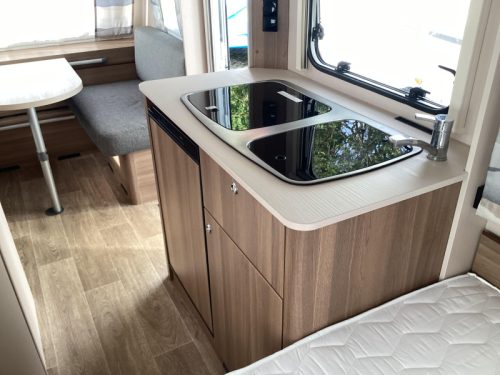 Dethleffs C'Joy 460 LE photo: 6