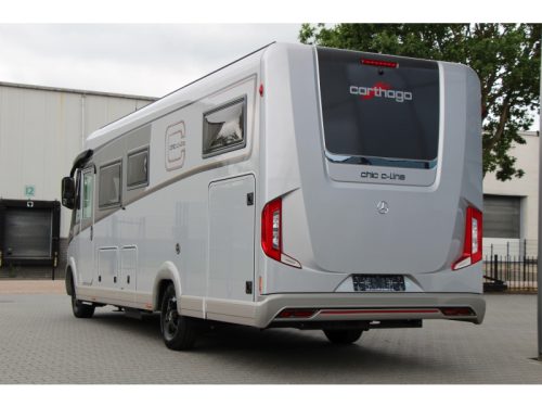 Carthago Chic C-Line I 4.9 LE-L Single beds + Pop-top roof photo: 3