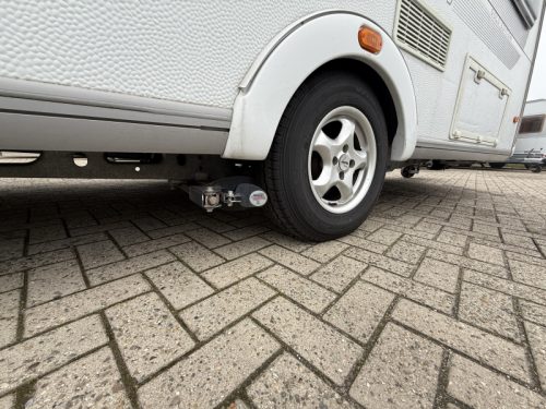 Knaus Sudwind Gold Edition 420 QD Treinzit Dwarsbed Mover  foto: 2