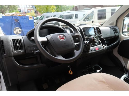 Carado T447|Single beds|XL fridge|New belt, 59967KM! Neat! photo: 14