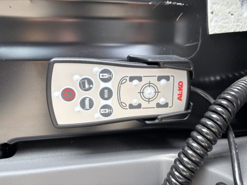 Knaus Van TI 650 MEG ENKELE BEDDEN LEVELSYSTEEM AUT. 177PK foto: 13