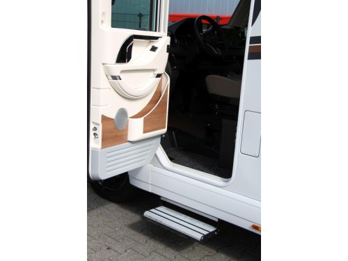 Carthago C-Tourer I Single beds + Pull-down bed photo: 85