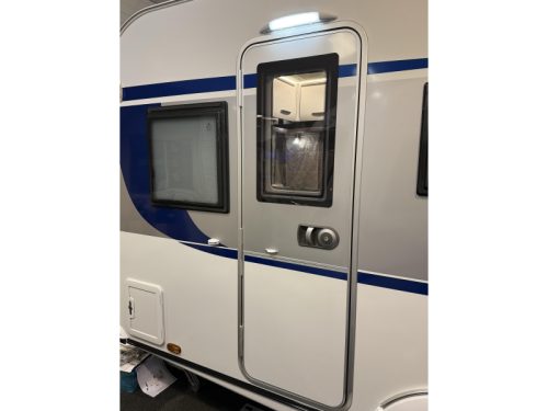 Knaus Sport 400 QD Fixed bed Mover Awning(TOP)  photo: 19