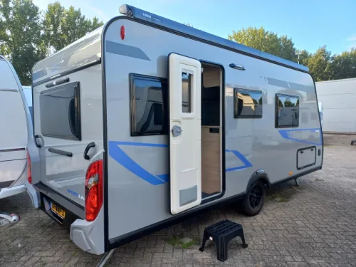 Caravelair Sport Line 480 Kassettenmarkise - Vorzelt Foto: 1